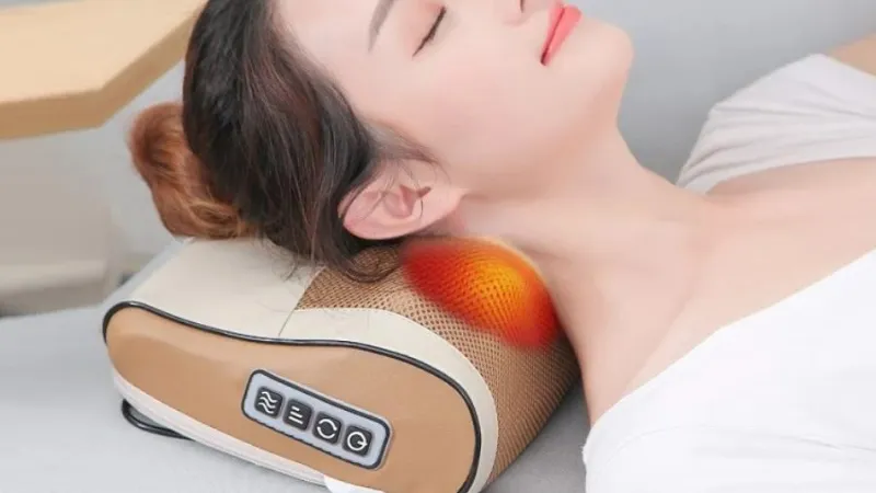 Máy massage cổ vai gáy dạng gối